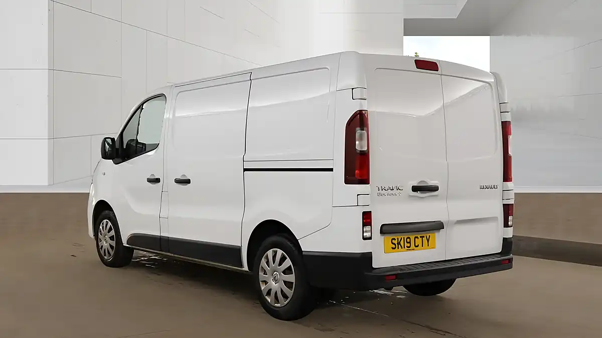 Used 2019 Renault Trafic Business+ White - Interior and Exterior details 3