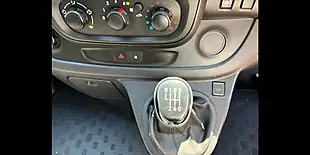 Used 2019 Renault Trafic Energy 30 Business Glacier White - Interior and Exterior details 12