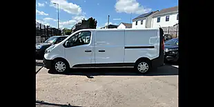Used 2019 Renault Trafic Energy 30 Business Glacier White - Interior and Exterior details 4