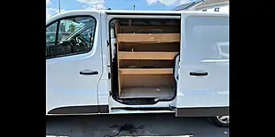 Used 2019 Renault Trafic Energy 30 Business Glacier White - Interior and Exterior details 9