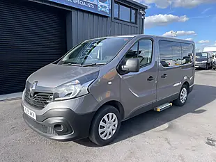 Used 2019 Renault Trafic SL27 Business 5 SEAT Bus Swb Grey - Interior and Exterior details 2