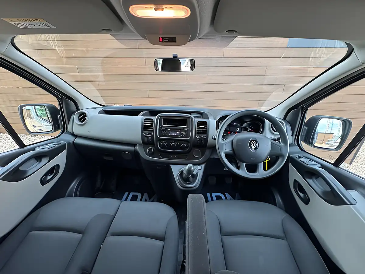 Used 2019 Renault Trafic SL27 Business Mercury - Interior and Exterior details 17