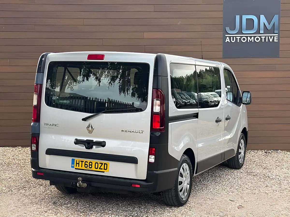 Used 2019 Renault Trafic SL27 Business Mercury - Interior and Exterior details 3