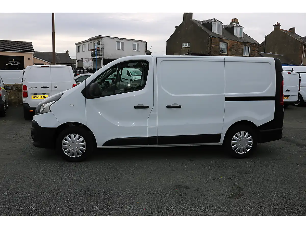 Used 2019 Renault Trafic Sl27 Business White - Interior and Exterior details 4