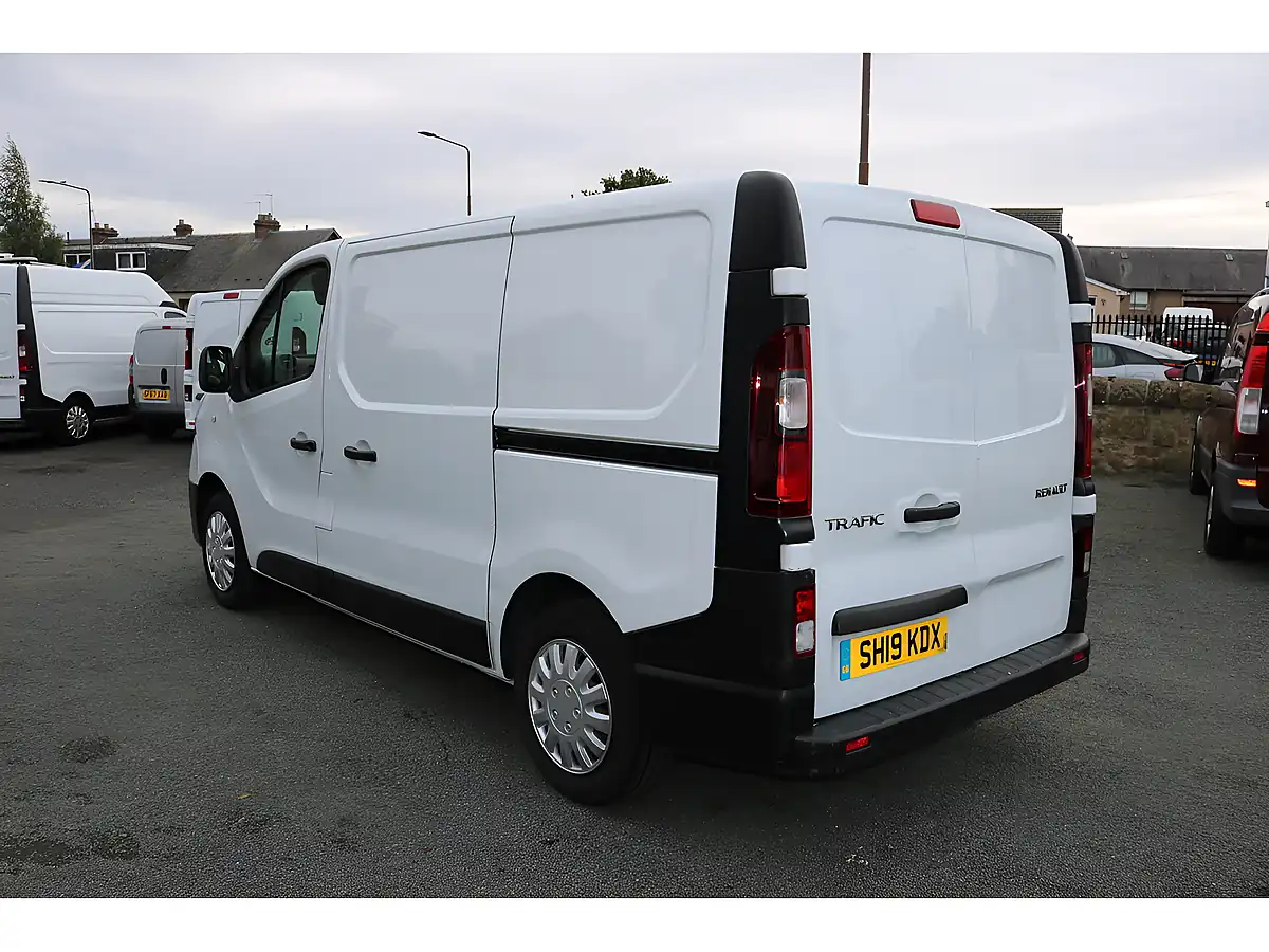 Used 2019 Renault Trafic Sl27 Business White - Interior and Exterior details 5