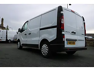 Used 2019 Renault Trafic Sl27 Business White - Interior and Exterior details 6