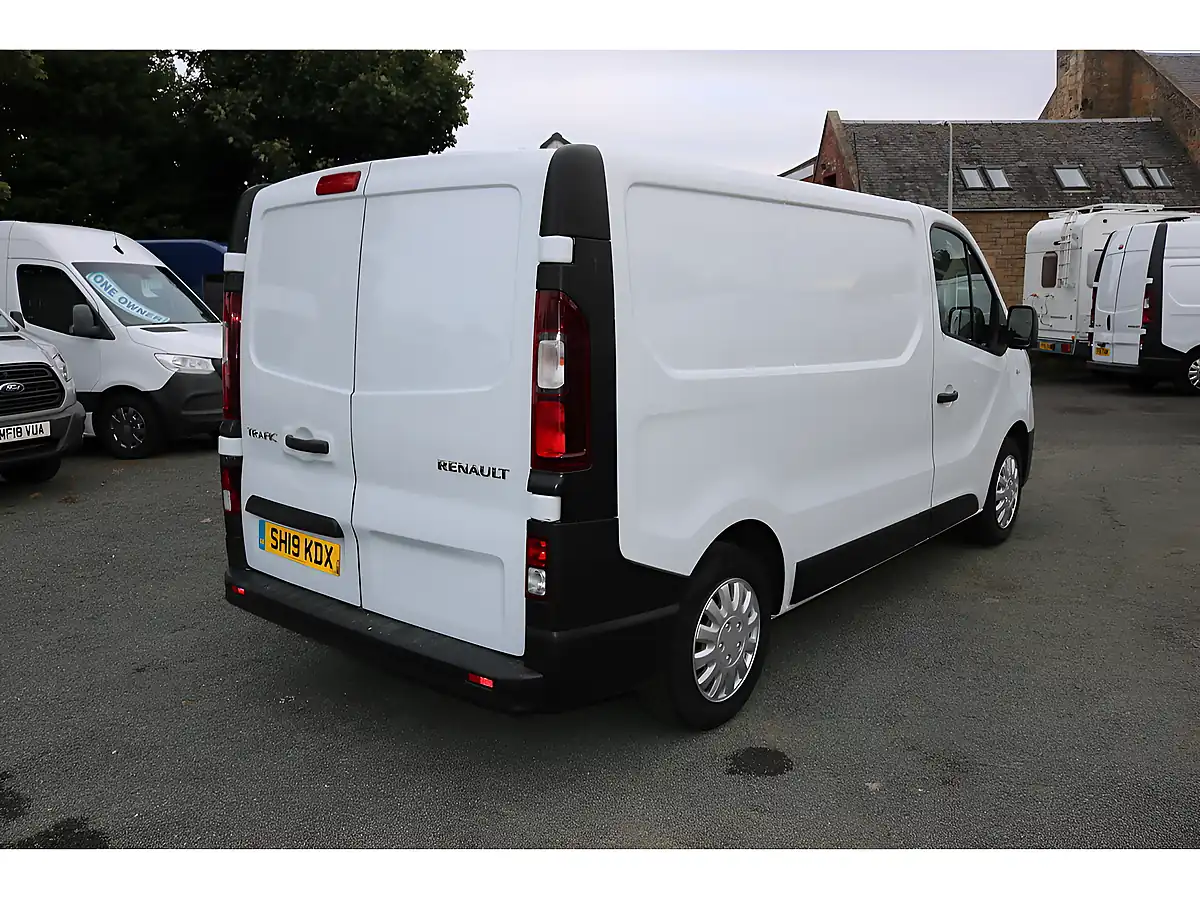 Used 2019 Renault Trafic Sl27 Business White - Interior and Exterior details 8