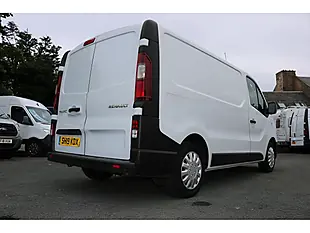 Used 2019 Renault Trafic Sl27 Business White - Interior and Exterior details 9