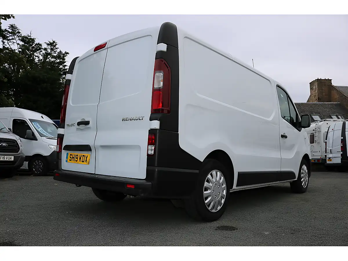 Used 2019 Renault Trafic Sl27 Business White - Interior and Exterior details 9