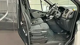 Used 2019 Renault Trafic Sport Nav Black - Interior and Exterior details 11