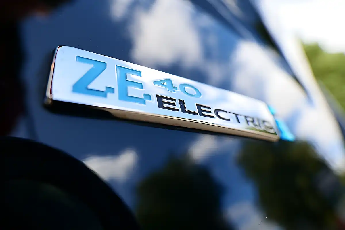 Used 2019 Renault Zoe Dynamique Nav Black - Interior and Exterior details 8