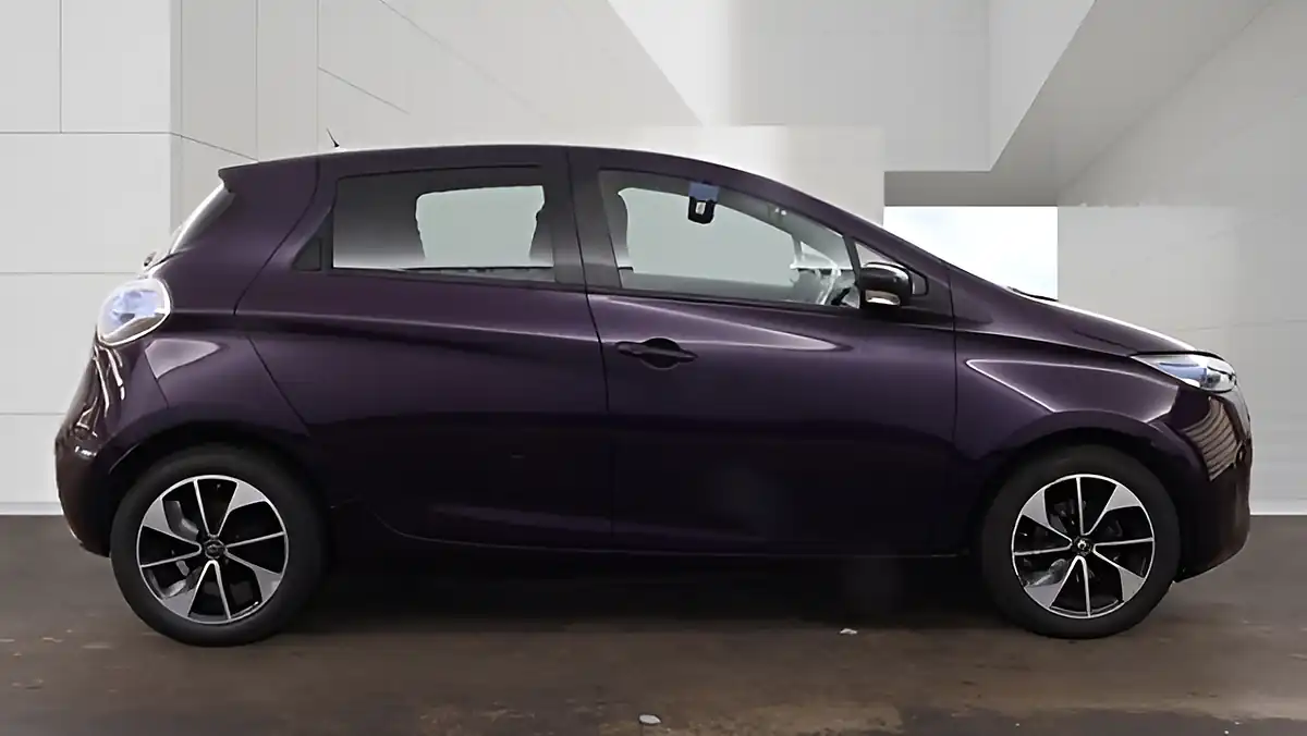 Used 2019 Renault Zoe Dynamique Nav Purple - Interior and Exterior details 9