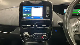Used 2019 Renault Zoe Dynamique Nav Red - Interior and Exterior details 7