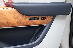 Used 2019 Rolls-Royce Cullinan Grey - Interior and Exterior details 18