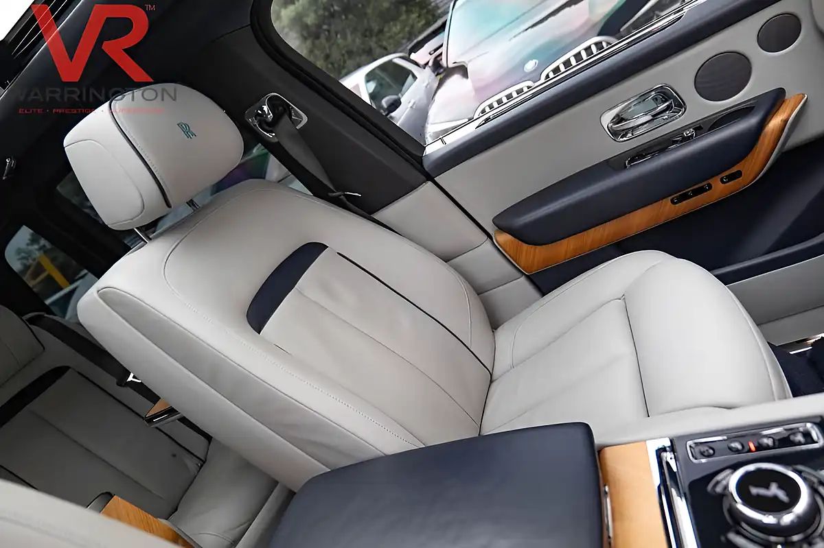 Used 2019 Rolls-Royce Cullinan Grey - Interior and Exterior details 3