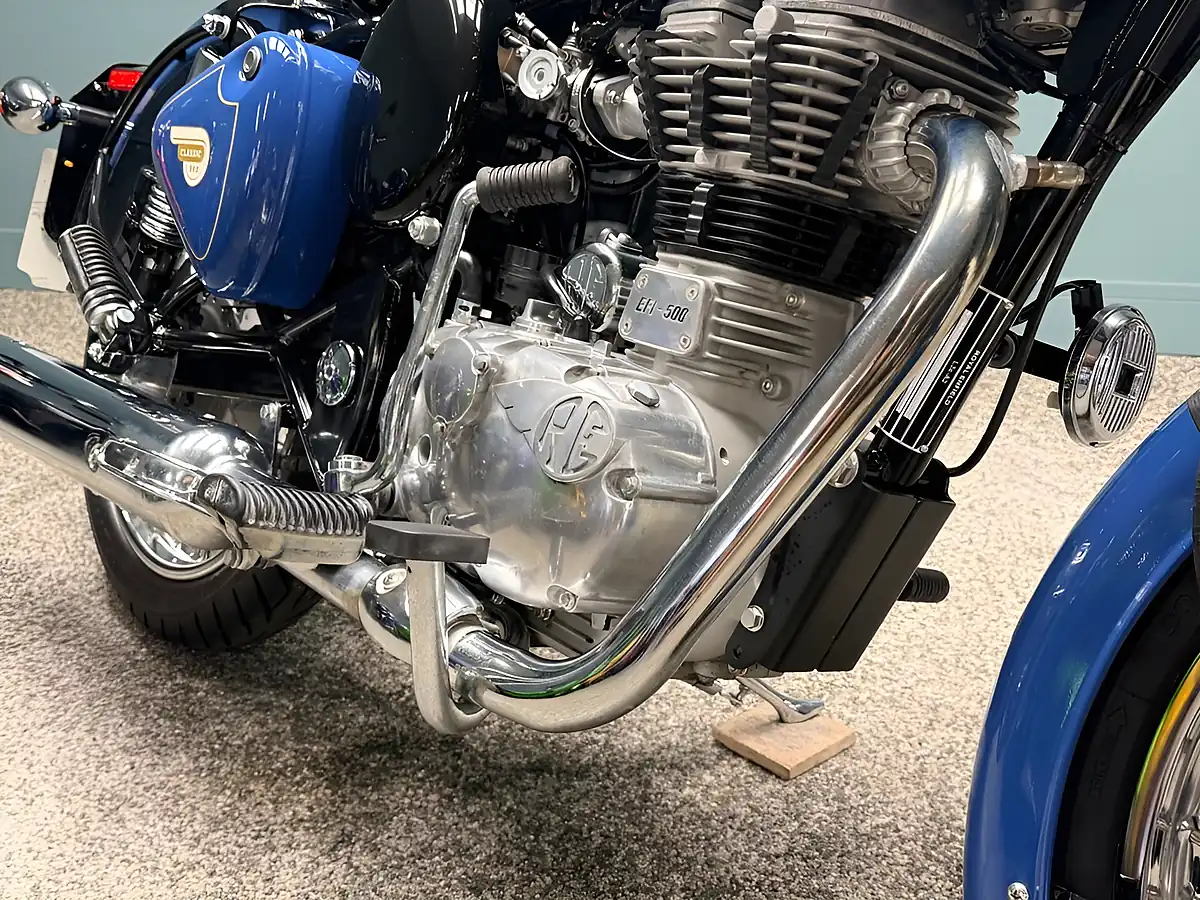 Used 2019 Royal Enfield Bullet Classic Blue - Interior and Exterior details 12
