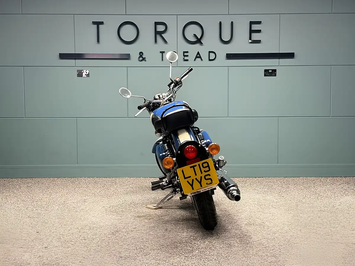 Used 2019 Royal Enfield Bullet Classic Blue - Interior and Exterior details 5