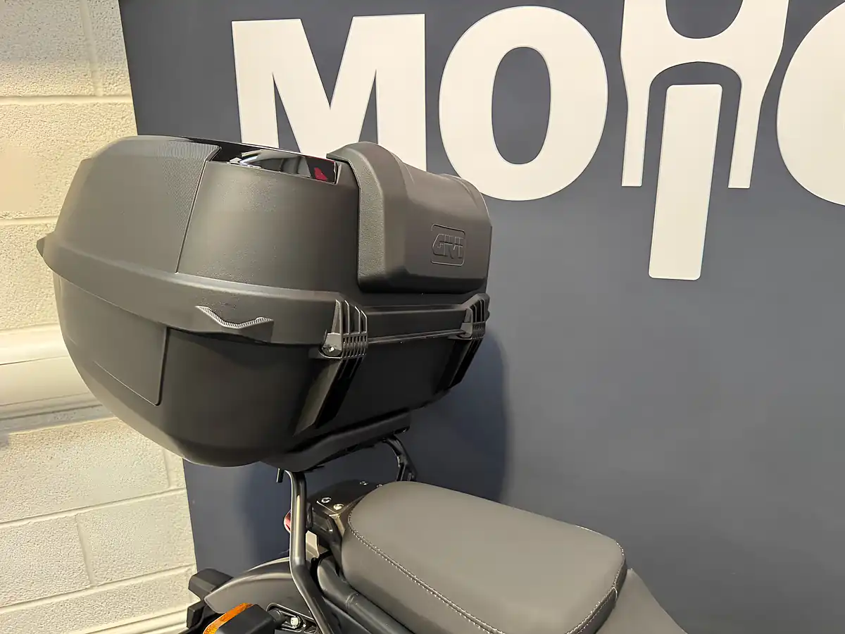 Used 2019 Royal Enfield Himalayan - Interior and Exterior details 11