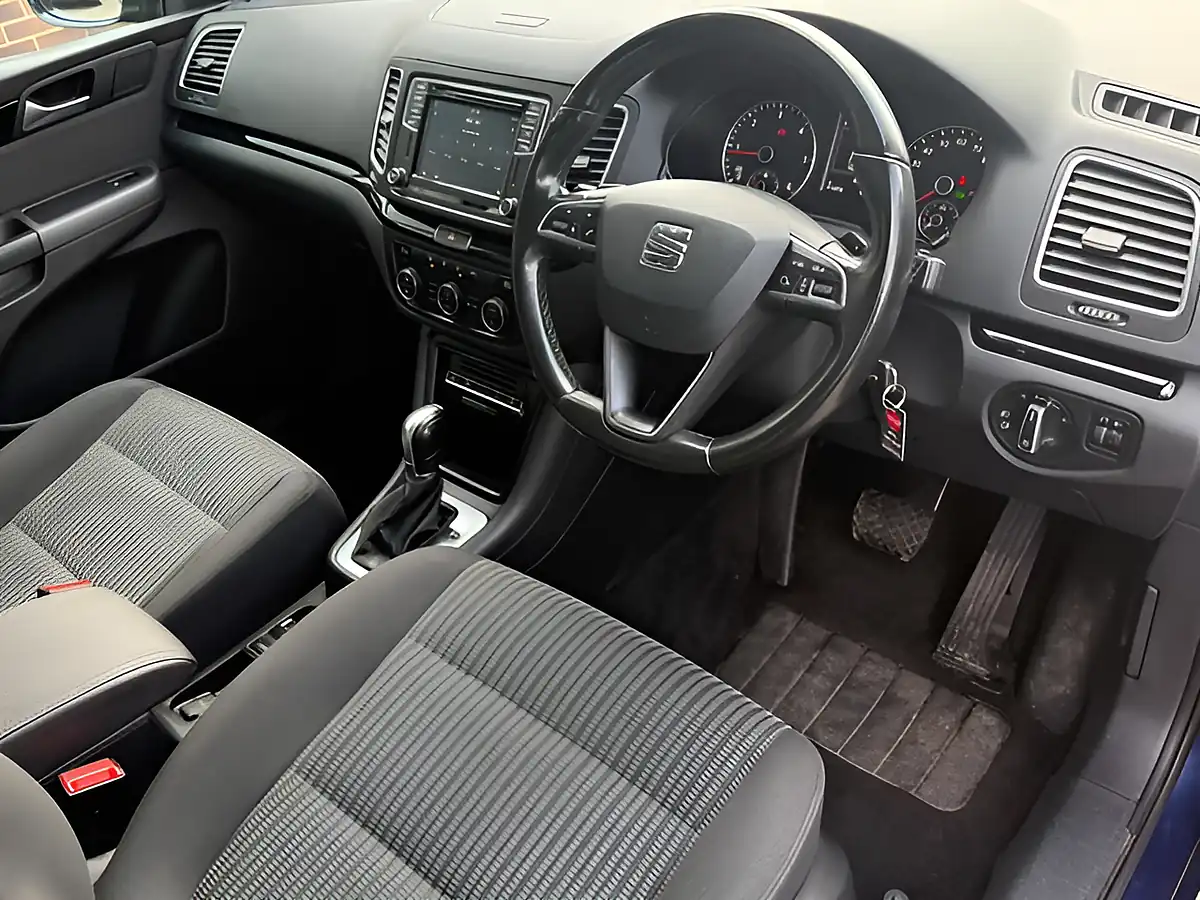 Used 2019 SEAT Alhambra Se Blue - Interior and Exterior details 9