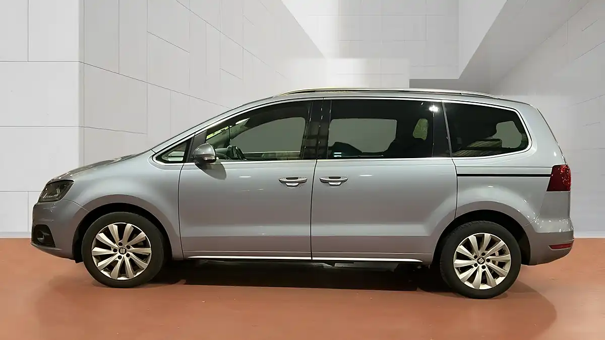 Used 2019 SEAT Alhambra Se Silver - Interior and Exterior details 4