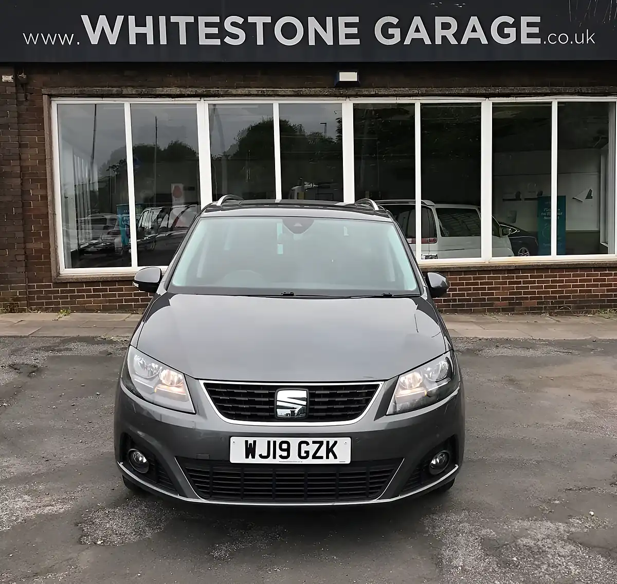 Used 2019 SEAT Alhambra Xcellence Indium Grey - Interior and Exterior details 10