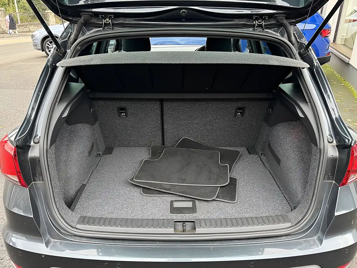 Used 2019 SEAT Arona Fr Grey - Interior and Exterior details 12