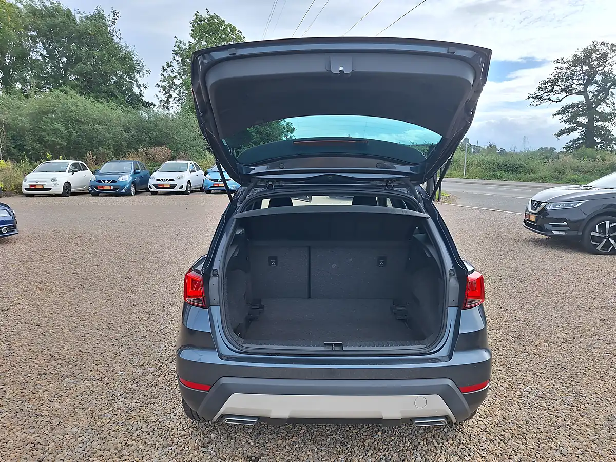 Used 2019 SEAT Arona Fr Grey - Interior and Exterior details 8
