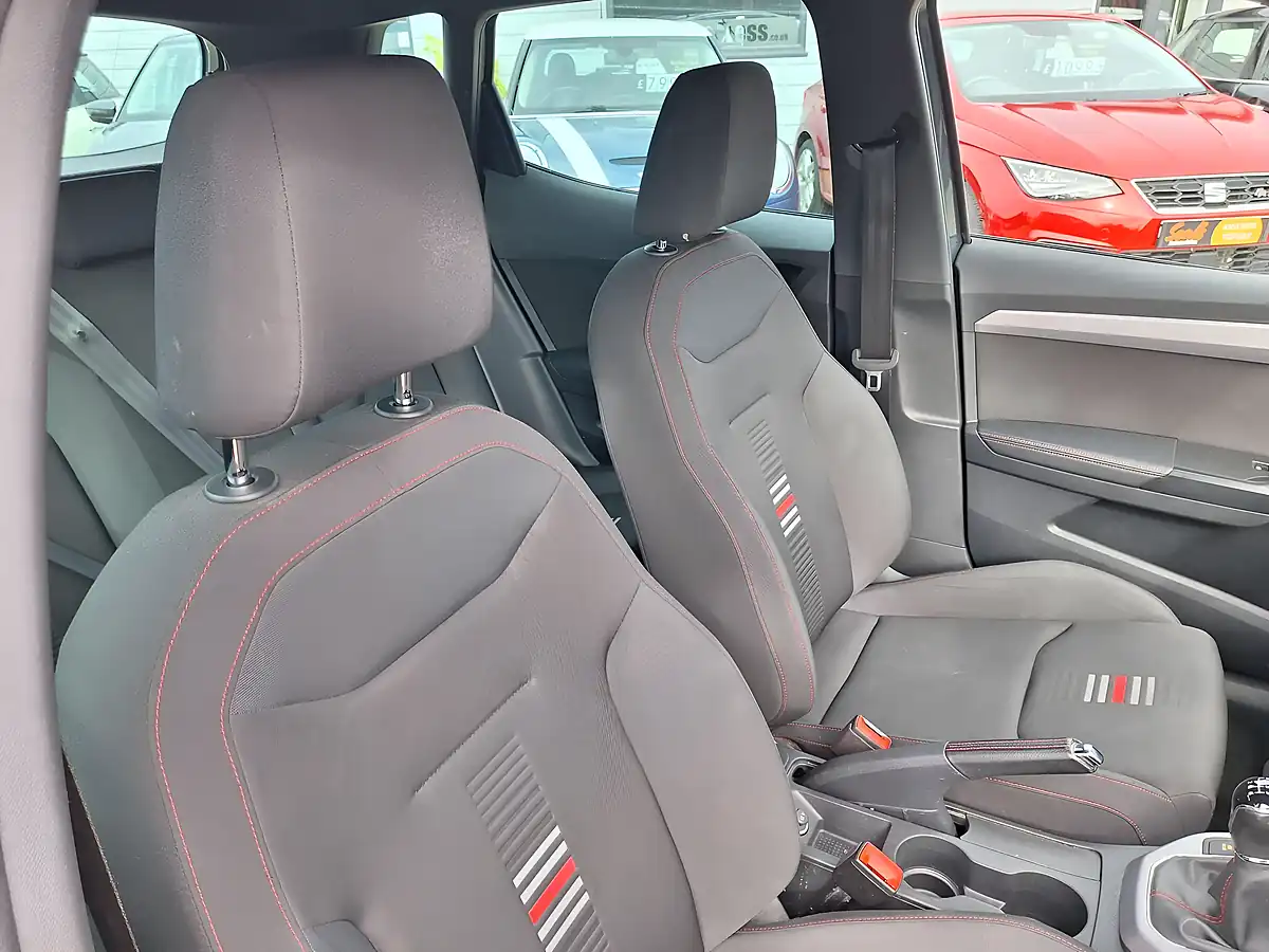 Used 2019 SEAT Arona Fr Grey - Interior and Exterior details 9