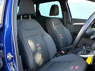 Used 2019 SEAT Arona Fr Mystery Blue - Interior and Exterior details 13