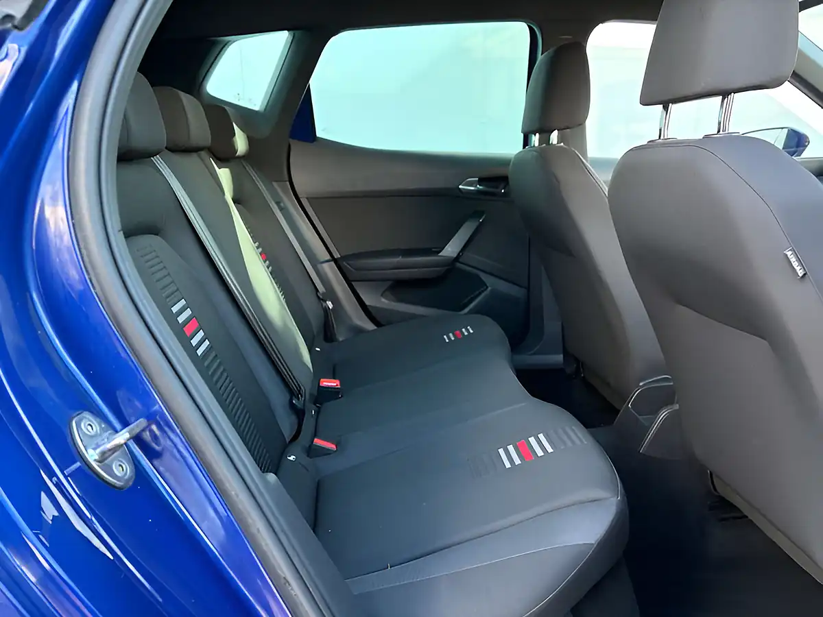 Used 2019 SEAT Arona Fr Mystery Blue - Interior and Exterior details 20