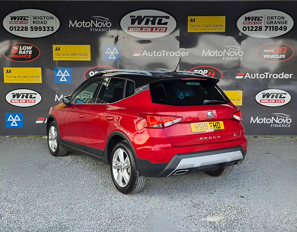 Used 2019 SEAT Arona Fr Red - Interior and Exterior details 3