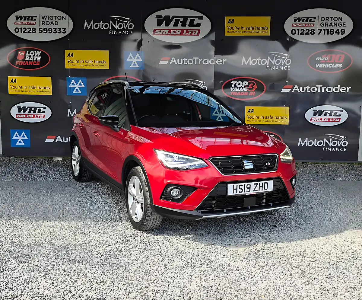 Used 2019 SEAT Arona Fr Red - Interior and Exterior details 4