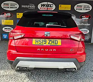 Used 2019 SEAT Arona Fr Red - Interior and Exterior details 8