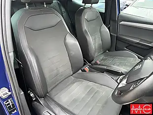 Used 2019 SEAT Arona Fr Sport Blue - Interior and Exterior details 17