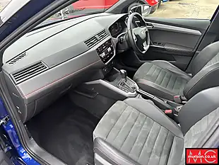 Used 2019 SEAT Arona Fr Sport Blue - Interior and Exterior details 18