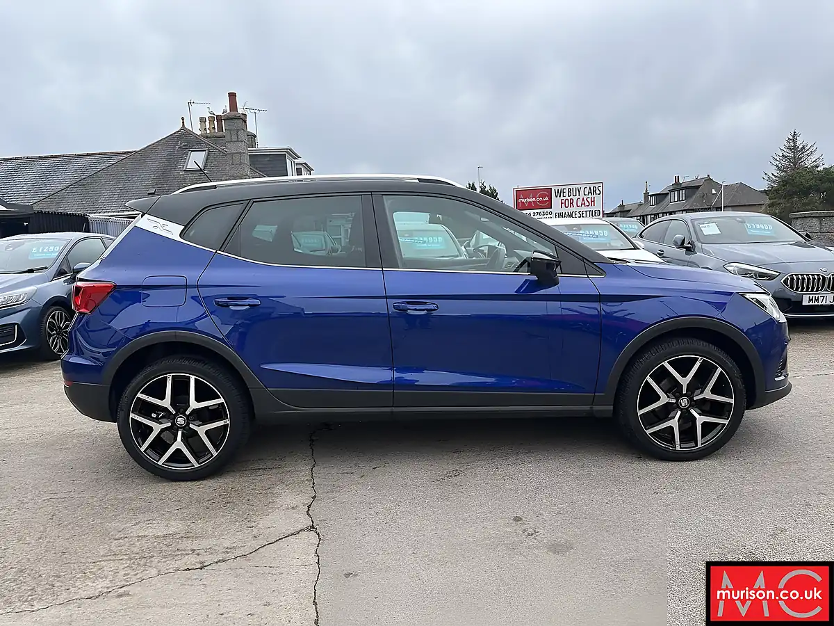 Used 2019 SEAT Arona Fr Sport Blue - Interior and Exterior details 3
