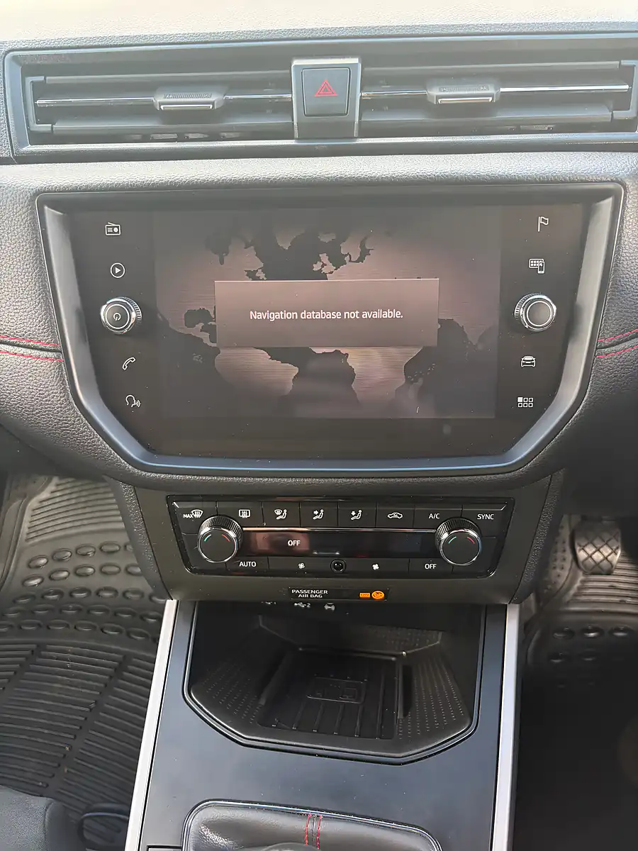 Used 2019 SEAT Arona Fr Sport Orange - Interior and Exterior details 13