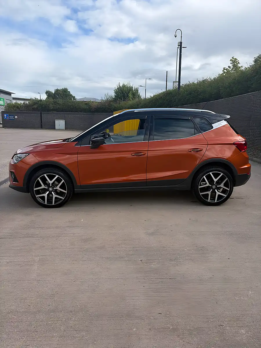 Used 2019 SEAT Arona Fr Sport Orange - Interior and Exterior details 2
