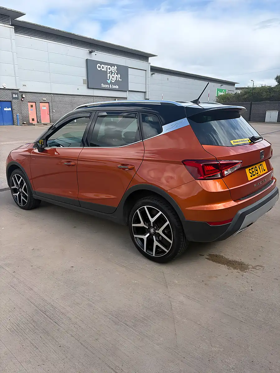 Used 2019 SEAT Arona Fr Sport Orange - Interior and Exterior details 3