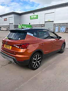 Used 2019 SEAT Arona Fr Sport Orange - Interior and Exterior details 5