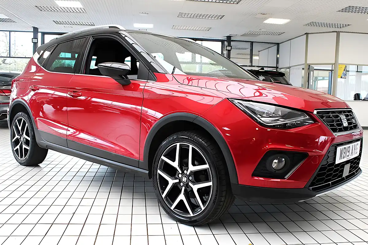 Used 2019 SEAT Arona Fr Sport Red - Interior and Exterior details 10