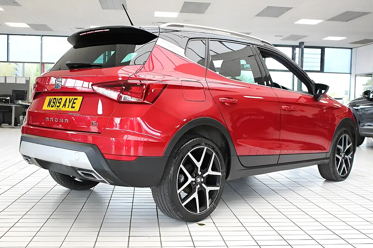 Used 2019 SEAT Arona Fr Sport Red - Interior and Exterior details 13