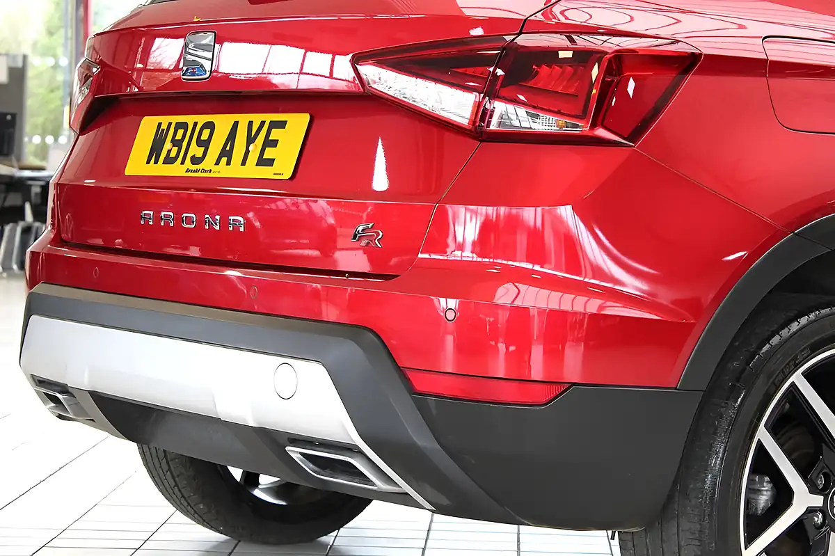 Used 2019 SEAT Arona Fr Sport Red - Interior and Exterior details 14