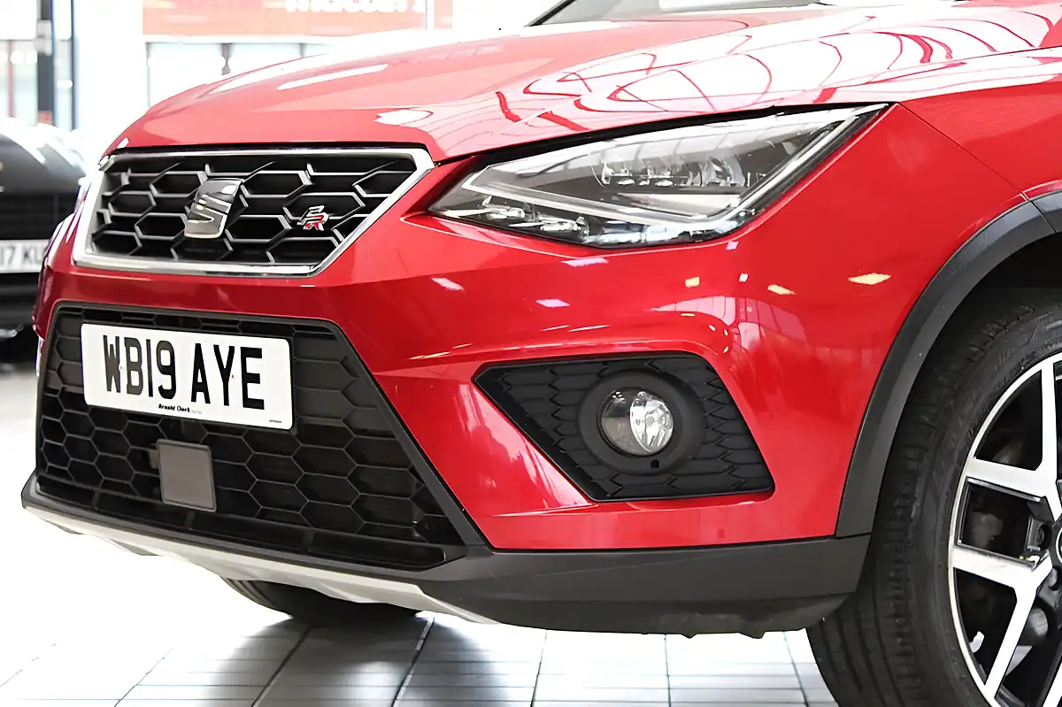 Used 2019 SEAT Arona Fr Sport Red - Interior and Exterior details 4