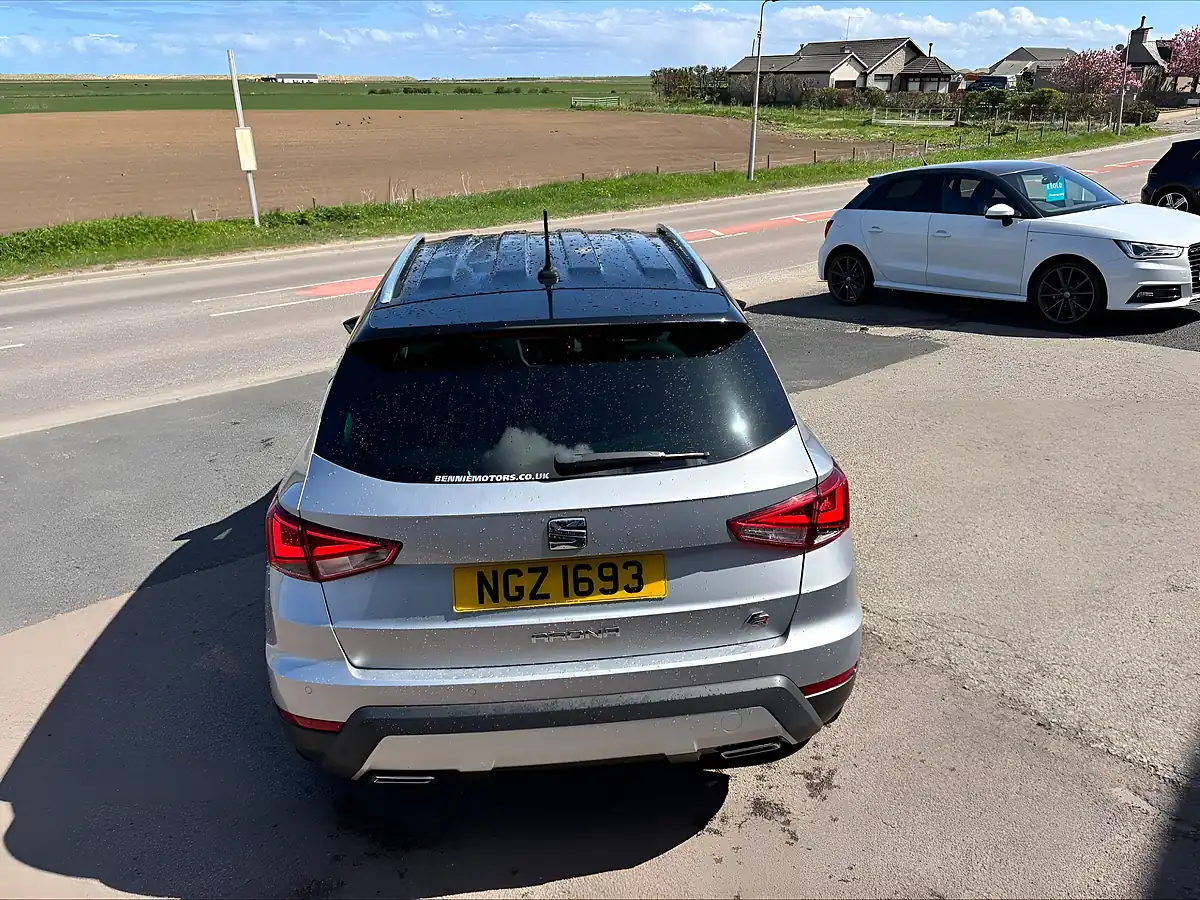 Used 2019 SEAT Arona Fr Sport Silver - Interior and Exterior details 11
