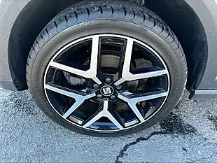 Used 2019 SEAT Arona Fr Sport Silver - Interior and Exterior details 13