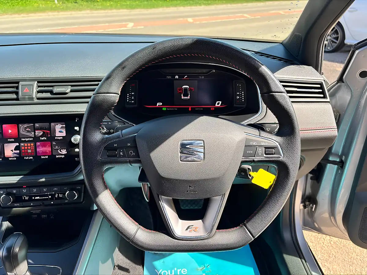 Used 2019 SEAT Arona Fr Sport Silver - Interior and Exterior details 16