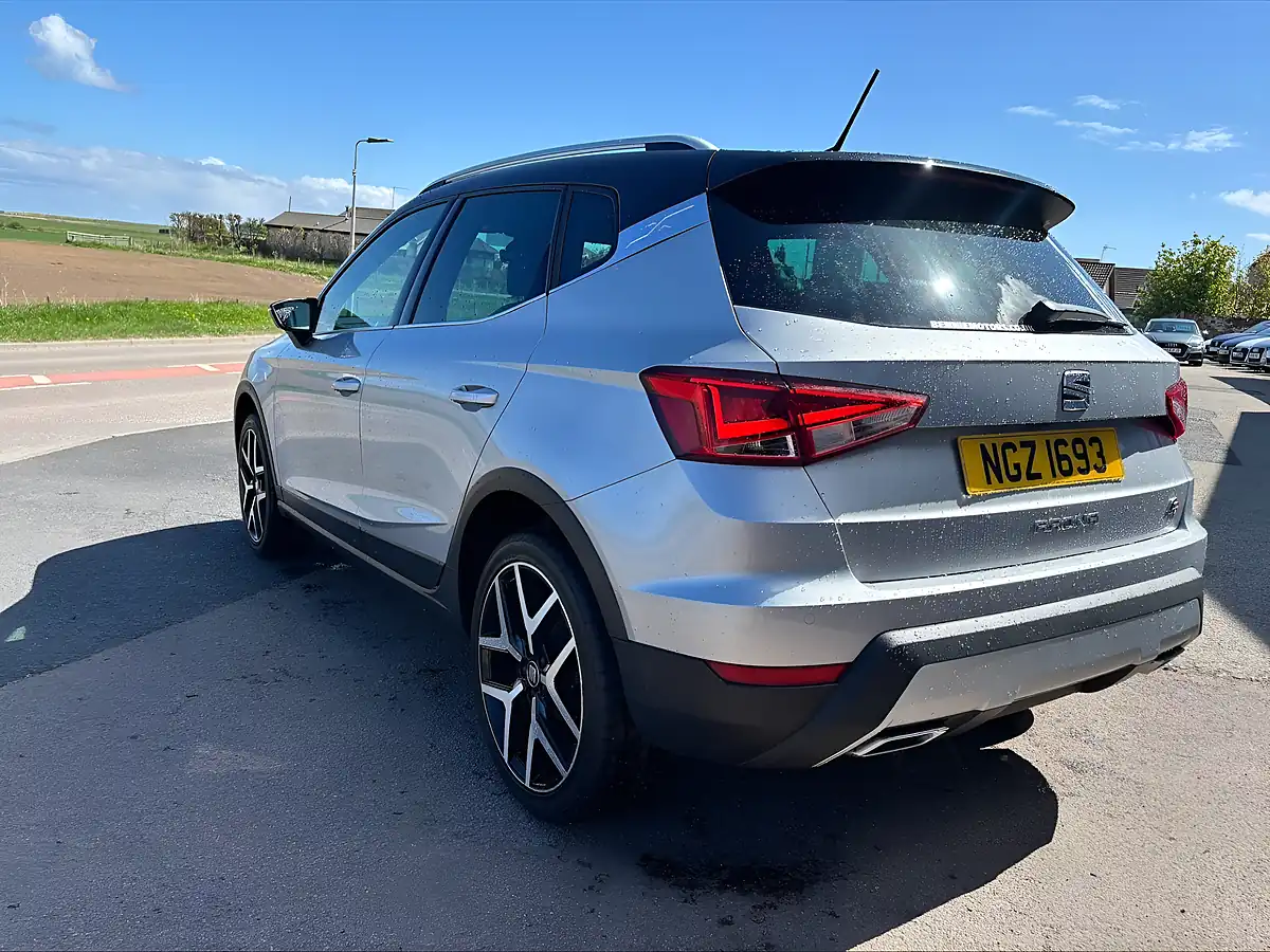 Used 2019 SEAT Arona Fr Sport Silver - Interior and Exterior details 3