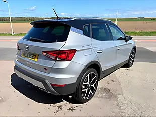 Used 2019 SEAT Arona Fr Sport Silver - Interior and Exterior details 4