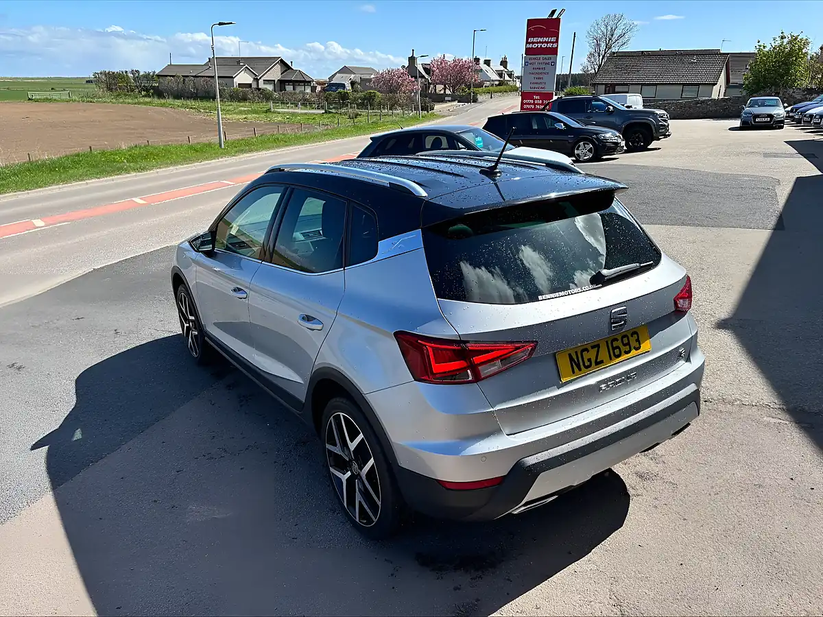 Used 2019 SEAT Arona Fr Sport Silver - Interior and Exterior details 5
